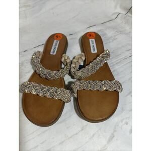 Steve Madden Sandal in Tan and gold with 2 Blingy Straps Size 9.5